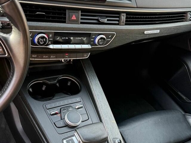 Серый Ауди А4, объемом двигателя 2 л и пробегом 252 тыс. км за 15000 $, фото 11 на Automoto.ua