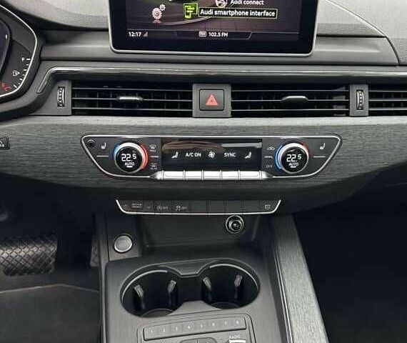 Серый Ауди А4, объемом двигателя 2 л и пробегом 130 тыс. км за 14200 $, фото 6 на Automoto.ua