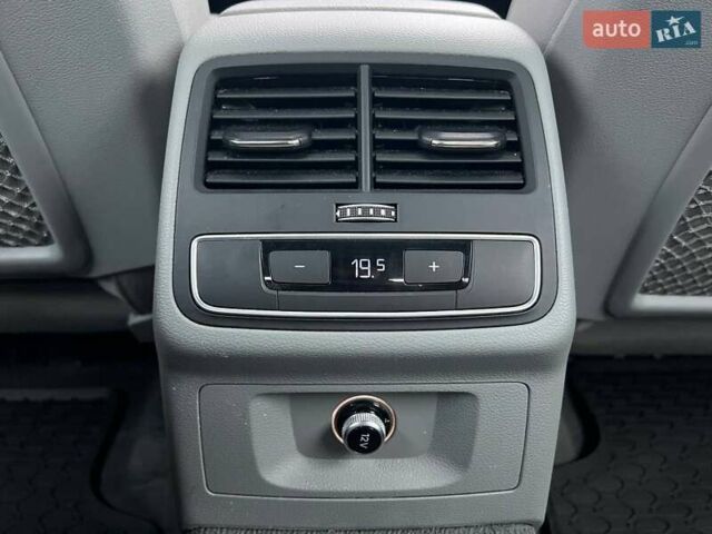 Сірий Ауді А4, об'ємом двигуна 1.98 л та пробігом 160 тис. км за 19990 $, фото 23 на Automoto.ua