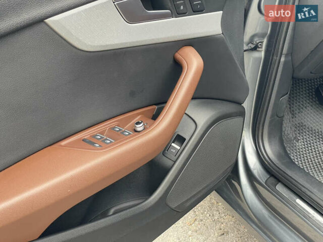 Сірий Ауді А4, об'ємом двигуна 2 л та пробігом 54 тис. км за 17800 $, фото 20 на Automoto.ua