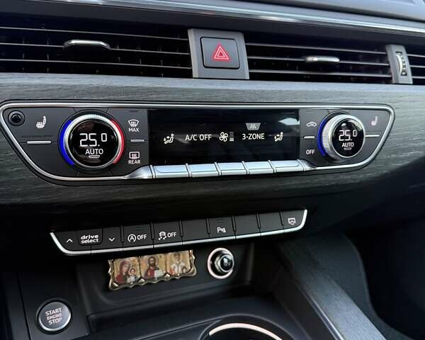 Серый Ауди А4, объемом двигателя 1.98 л и пробегом 168 тыс. км за 19600 $, фото 18 на Automoto.ua