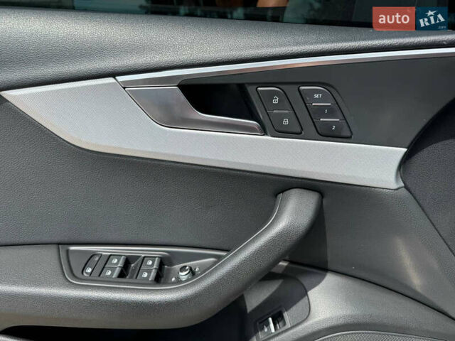 Серый Ауди А4, объемом двигателя 1.98 л и пробегом 167 тыс. км за 18200 $, фото 14 на Automoto.ua