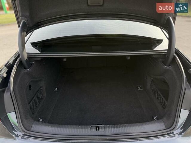 Серый Ауди А4, объемом двигателя 3 л и пробегом 253 тыс. км за 20700 $, фото 62 на Automoto.ua