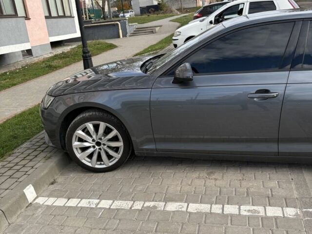 Серый Ауди А4, объемом двигателя 2 л и пробегом 243 тыс. км за 13800 $, фото 7 на Automoto.ua