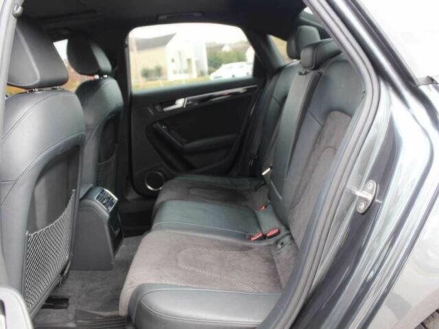 Сірий Ауді А4, об'ємом двигуна 2 л та пробігом 70 тис. км за 7900 $, фото 10 на Automoto.ua