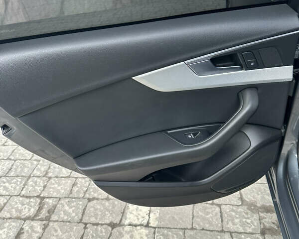 Сірий Ауді А4, об'ємом двигуна 1.98 л та пробігом 100 тис. км за 16900 $, фото 20 на Automoto.ua