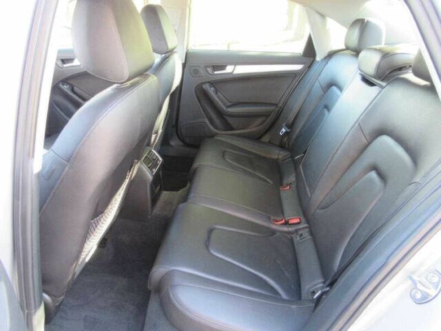 Серый Ауди А4, объемом двигателя 2 л и пробегом 80 тыс. км за 8900 $, фото 10 на Automoto.ua