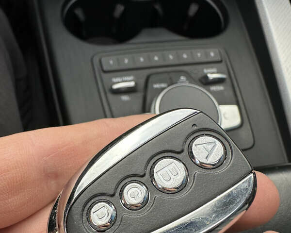 Серый Ауди А4, объемом двигателя 1.98 л и пробегом 145 тыс. км за 16500 $, фото 16 на Automoto.ua