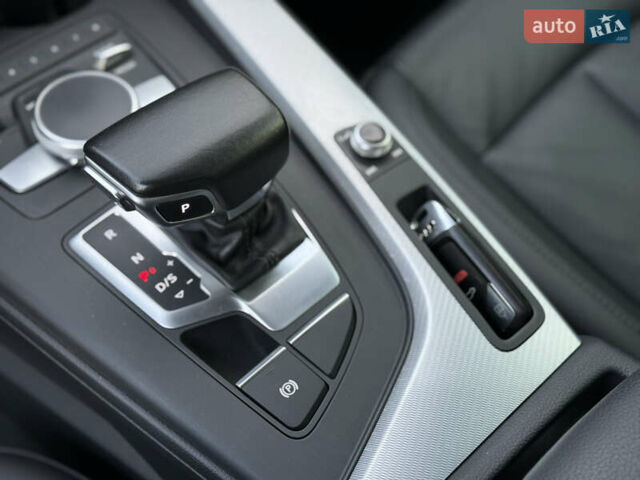 Серый Ауди А4, объемом двигателя 2 л и пробегом 160 тыс. км за 17700 $, фото 22 на Automoto.ua