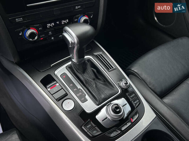 Сірий Ауді А4, об'ємом двигуна 2 л та пробігом 225 тис. км за 12490 $, фото 28 на Automoto.ua