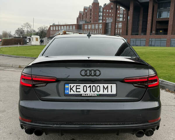 Серый Ауди А4, объемом двигателя 1.98 л и пробегом 133 тыс. км за 18500 $, фото 10 на Automoto.ua