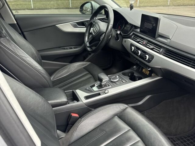Сірий Ауді А4, об'ємом двигуна 2 л та пробігом 220 тис. км за 17500 $, фото 19 на Automoto.ua