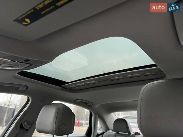 Сірий Ауді А4, об'ємом двигуна 1.98 л та пробігом 160 тис. км за 19990 $, фото 9 на Automoto.ua