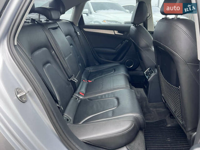 Сірий Ауді А4, об'ємом двигуна 2 л та пробігом 225 тис. км за 12490 $, фото 36 на Automoto.ua