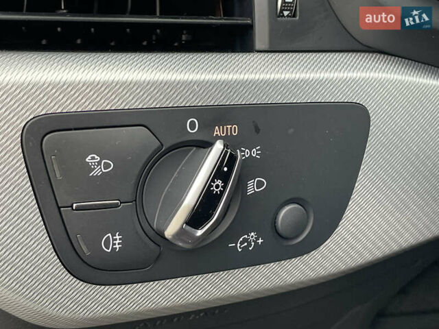 Сірий Ауді А4, об'ємом двигуна 2 л та пробігом 54 тис. км за 17800 $, фото 54 на Automoto.ua