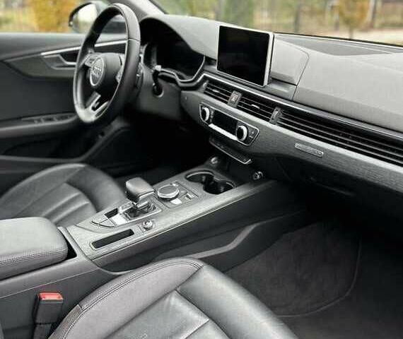 Серый Ауди А4, объемом двигателя 2 л и пробегом 130 тыс. км за 14200 $, фото 7 на Automoto.ua