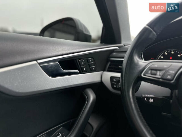 Сірий Ауді А4, об'ємом двигуна 1.98 л та пробігом 155 тис. км за 18500 $, фото 17 на Automoto.ua