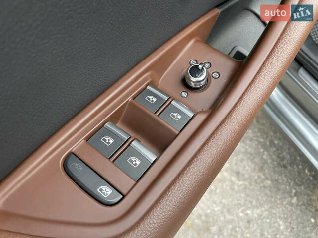 Сірий Ауді А4, об'ємом двигуна 2 л та пробігом 54 тис. км за 17800 $, фото 21 на Automoto.ua