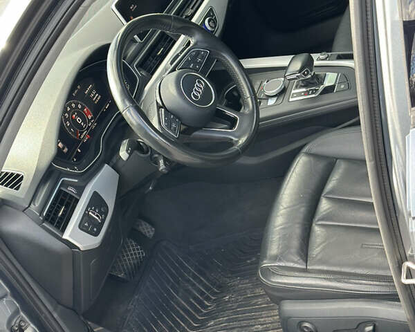 Серый Ауди А4, объемом двигателя 1.98 л и пробегом 145 тыс. км за 16500 $, фото 8 на Automoto.ua