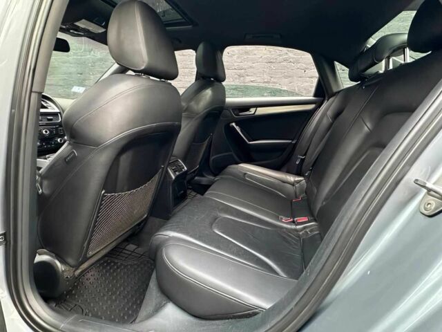 Сірий Ауді А4, об'ємом двигуна 2 л та пробігом 79 тис. км за 2800 $, фото 13 на Automoto.ua