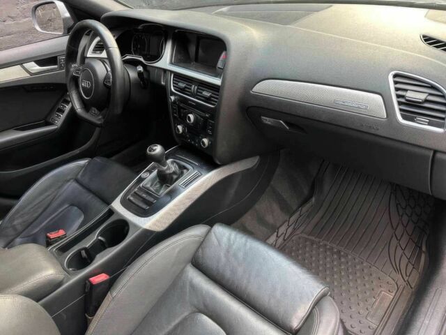 Сірий Ауді А4, об'ємом двигуна 2 л та пробігом 79 тис. км за 2800 $, фото 8 на Automoto.ua
