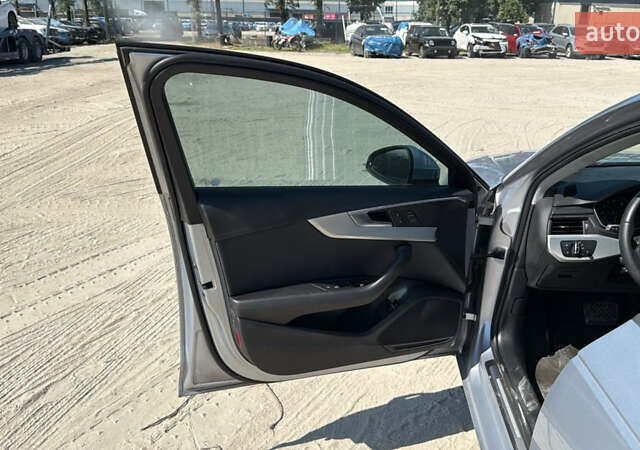 Серый Ауди А4, объемом двигателя 2 л и пробегом 240 тыс. км за 12100 $, фото 10 на Automoto.ua