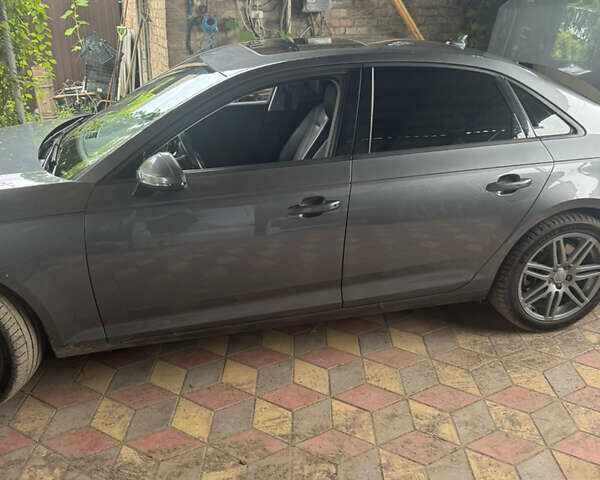 Серый Ауди А4, объемом двигателя 1.98 л и пробегом 157 тыс. км за 17500 $, фото 2 на Automoto.ua