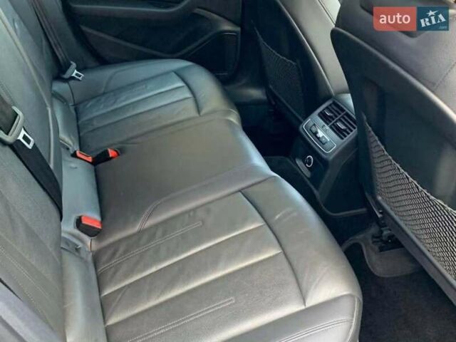 Серый Ауди А4, объемом двигателя 1.98 л и пробегом 112 тыс. км за 16000 $, фото 6 на Automoto.ua