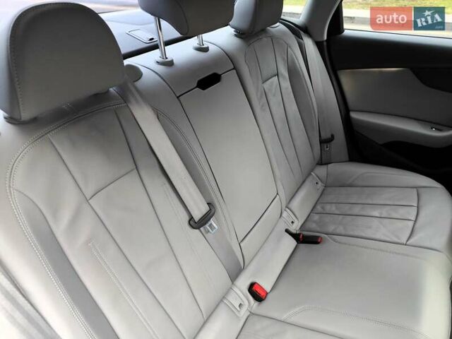 Серый Ауди А4, объемом двигателя 2 л и пробегом 128 тыс. км за 15990 $, фото 62 на Automoto.ua