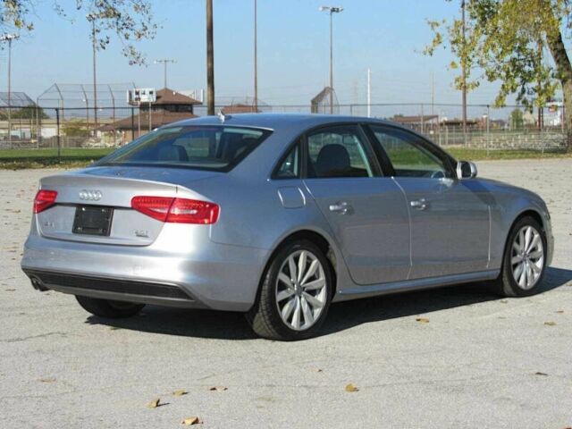 Серый Ауди А4, объемом двигателя 2 л и пробегом 80 тыс. км за 8900 $, фото 4 на Automoto.ua