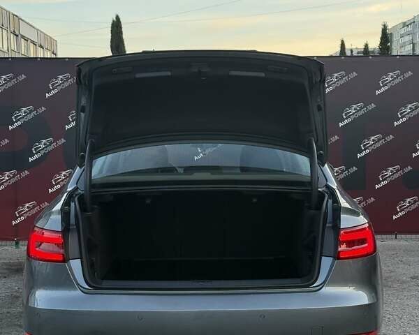 Сірий Ауді А4, об'ємом двигуна 1.98 л та пробігом 168 тис. км за 19600 $, фото 10 на Automoto.ua