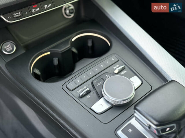 Серый Ауди А4, объемом двигателя 2 л и пробегом 160 тыс. км за 17700 $, фото 23 на Automoto.ua