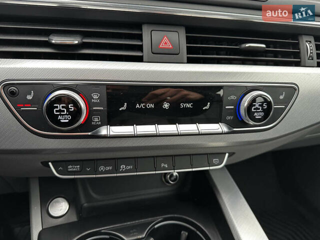 Сірий Ауді А4, об'ємом двигуна 1.98 л та пробігом 54 тис. км за 20100 $, фото 15 на Automoto.ua