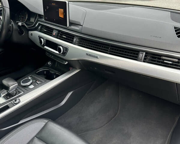 Сірий Ауді А4, об'ємом двигуна 1.98 л та пробігом 100 тис. км за 16900 $, фото 11 на Automoto.ua
