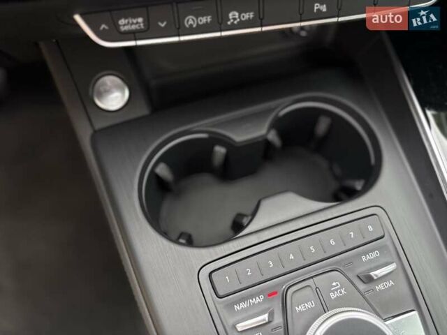 Серый Ауди А4, объемом двигателя 3 л и пробегом 253 тыс. км за 22000 $, фото 63 на Automoto.ua