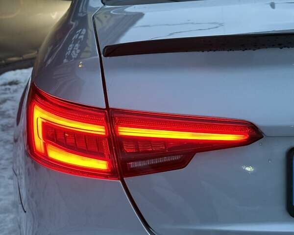 Серый Ауди А4, объемом двигателя 1.98 л и пробегом 144 тыс. км за 19100 $, фото 13 на Automoto.ua