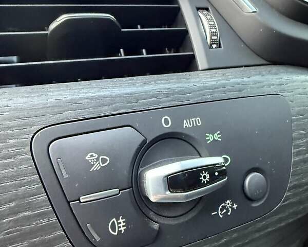 Серый Ауди А4, объемом двигателя 1.98 л и пробегом 168 тыс. км за 19600 $, фото 15 на Automoto.ua