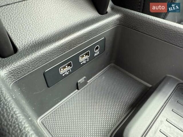 Серый Ауди А4, объемом двигателя 3 л и пробегом 253 тыс. км за 20700 $, фото 82 на Automoto.ua