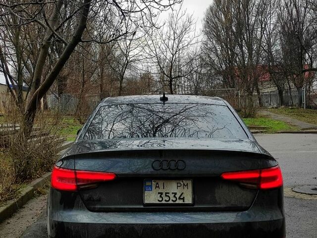 Серый Ауди А4, объемом двигателя 2 л и пробегом 13200 тыс. км за 15900 $, фото 3 на Automoto.ua