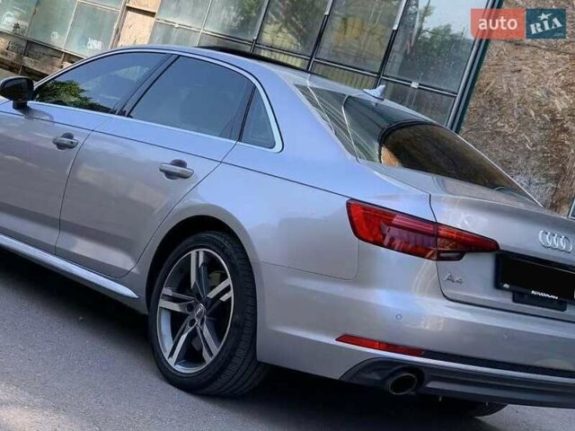 Серый Ауди А4, объемом двигателя 1.98 л и пробегом 112 тыс. км за 16000 $, фото 3 на Automoto.ua