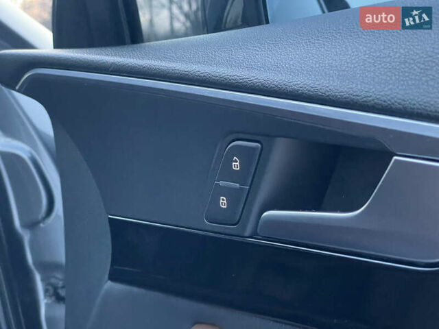 Сірий Ауді А4, об'ємом двигуна 2 л та пробігом 59 тис. км за 19900 $, фото 71 на Automoto.ua