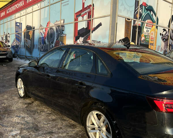 Сірий Ауді А4, об'ємом двигуна 1.98 л та пробігом 268 тис. км за 15499 $, фото 4 на Automoto.ua