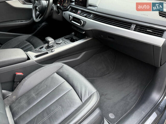 Сірий Ауді А4, об'ємом двигуна 1.98 л та пробігом 138 тис. км за 17900 $, фото 32 на Automoto.ua