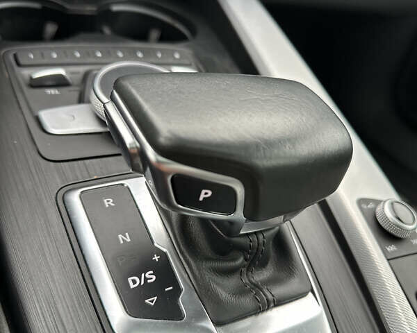 Сірий Ауді А4, об'ємом двигуна 1.98 л та пробігом 54 тис. км за 20100 $, фото 20 на Automoto.ua