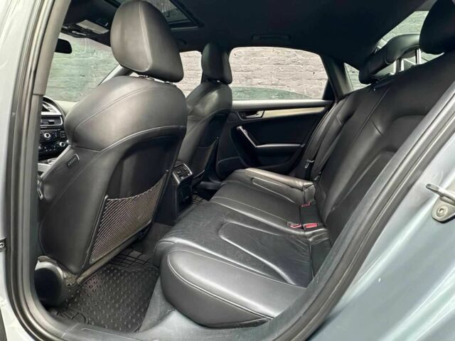 Сірий Ауді А4, об'ємом двигуна 2 л та пробігом 79 тис. км за 11000 $, фото 12 на Automoto.ua