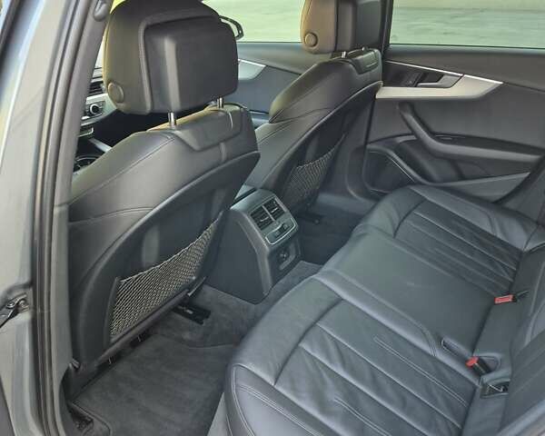 Сірий Ауді А4, об'ємом двигуна 1.98 л та пробігом 122 тис. км за 21900 $, фото 15 на Automoto.ua