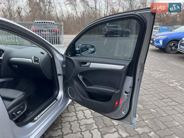 Сірий Ауді А4, об'ємом двигуна 2 л та пробігом 225 тис. км за 12490 $, фото 32 на Automoto.ua