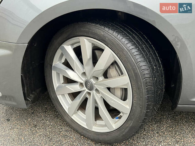 Серый Ауди А4, объемом двигателя 1.98 л и пробегом 100 тыс. км за 19300 $, фото 9 на Automoto.ua