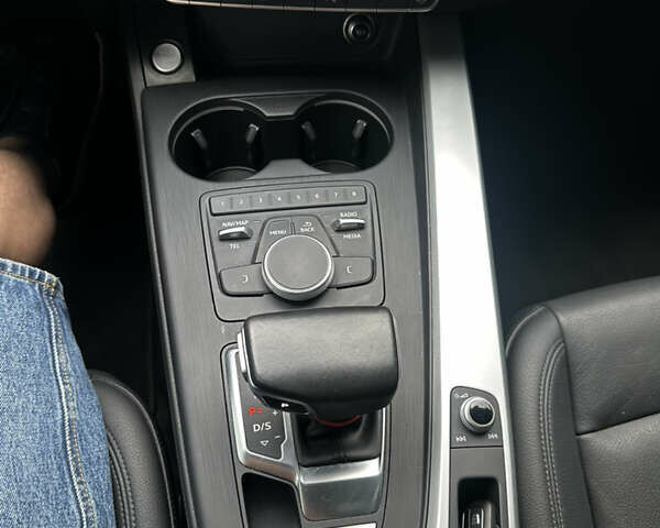Сірий Ауді А4, об'ємом двигуна 1.98 л та пробігом 122 тис. км за 18200 $, фото 19 на Automoto.ua