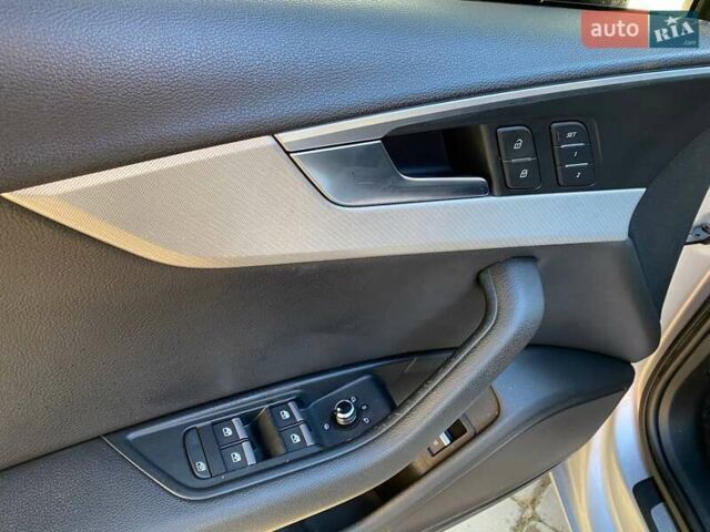 Сірий Ауді А4, об'ємом двигуна 2 л та пробігом 174 тис. км за 14200 $, фото 10 на Automoto.ua
